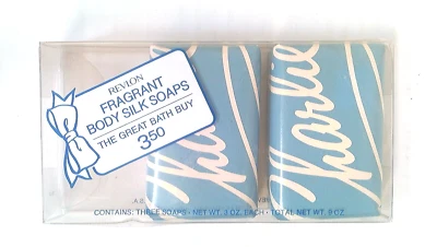 ✅ Dos ~ 3 oz barras ~ Charlie ~ Revlon ~ Jabón de seda corporal fragante ~ De colección ~ Años 90 Foto 1 de 3