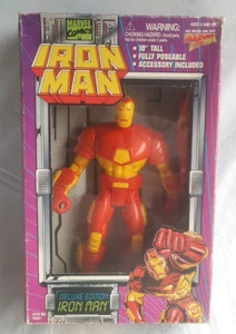 🟢 IRON MAN DE LUXE EDITION TOY BIZ MARVEL COMICS 25 cm  GIOCHI PREZIOSI - Foto 1 di 7