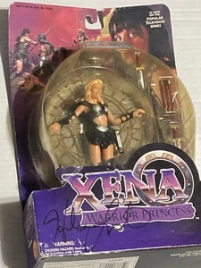 1998 Autographed “Callisto” Xena Warrior Princess Spinning Attack Action Figure - Picture 1 of 24