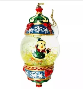 Kirkland Signature - Wasserkugel Schneekugel Ornament Schlittschuh Pinguin - Bild 1 von 2