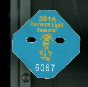 2014 SEASONAL Beach Badge / Tag BARNEGAT LIGHT LBI NJ WITH ORIGINAL PIN - Picture 1 of 1
