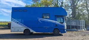 7.5 t Horsebox With smart living and 12 months MOT - Picture 1 of 8