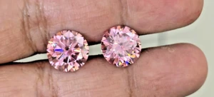 Coppia 4CT Diamante Rosa Bambino Naturale Taglio Tondo 10,50 mm VVS1 Grado D Certificato - Foto 1 di 6