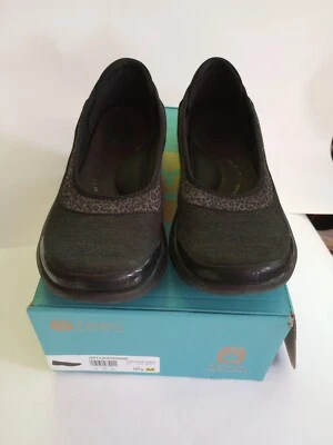 Bzees Jiffy II Womens Size 9.5 M Black Animal Print Slip On Comfort Shoe Leopard - Image 1 of 4