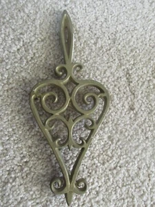 Vintage Brass Heart-Shaped Trivet Free Shipping - Picture 1 of 4