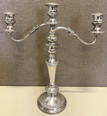 Antiguo siglo XIX. Candelabro de tres luces George III Old Sheffield plateado Foto 1 de 4