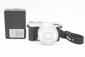 Nikon 1 J5 20.8MP Digital Camera w/ 10-30mm Zoom Lens w/battery 2366651 - Picture 1 of 12