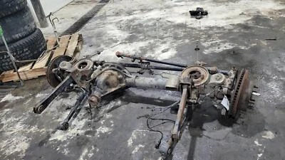 2010-2012 Dodge Ram 3500 6.7L Diesel Front Axle Assembly, 3.73 Ratio, 255k Miles - Imagem 1 de 4