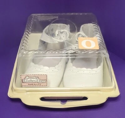 Zapatos de vestir vintage Mervyn's bebé bebé cuero blanco talla 0 - 6 meses Nuevo en caja Foto 1 de 4