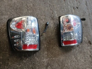 JEEP GRAND CHEROKEE 1999-2005 4.0 PETROL REAR LIGHTS PAIR X2 ~ - Picture 1 of 6