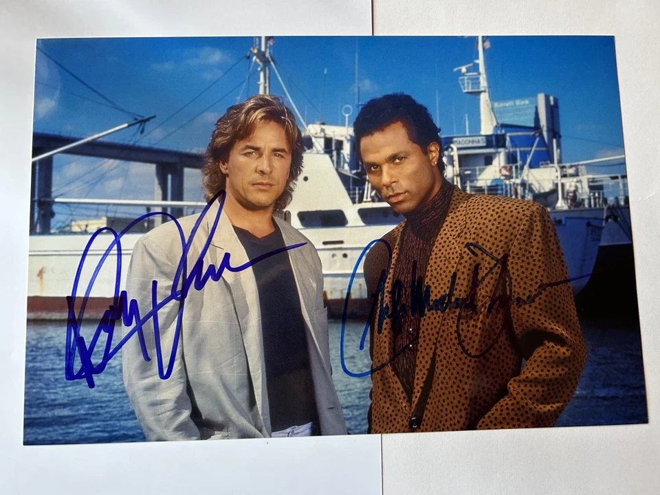 Miami Vice Johnson/Thomas Autogramm 30 x 20 Orginal - Bild 1 von 1
