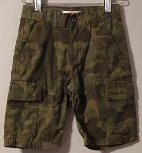 Levi's boys size 6 camouflage shorts - Picture 1 of 3