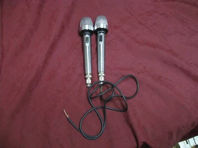 Pair Vintage Realistic Cardioid Dynamic Microphone 33-992 silver chrome handheld - Image 1 of 4