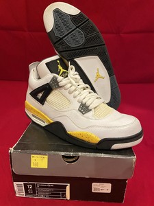 yellow jordan retro 4