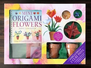 Mini Origami Flowers Kit by Joost Langeveld - Picture 1 of 4