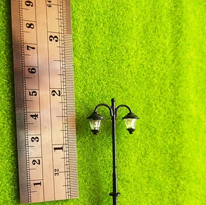 YMY17-13 N TT 10pcs Scale Train Railway Lampposts Model Street Lights LEDs - Picture 1 of 3