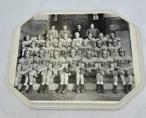 DE COLECCIÓN EQUIPO DE FÚTBOL EN BLANCO Y NEGRO FOTO MOSES MARRÓN ESCUELA PROVIDENCIA RHODE ISLAND AÑOS 30-40 - Imagen 1 de 4