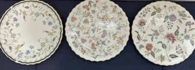 Placas detalladas japonesas borde festoneado floral con oro - Variaciones de colores Foto 1 de 4