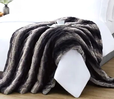 Christian Siriano 60" X 70" Negro Ombre De Gran Tamaño Lujo Piel Sintética Relleno Tirar $100 Foto 1 de 4