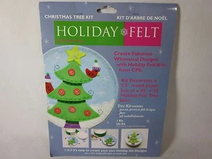 CPE The Felt Company Christmas Tree Holiday Felt Kit Size 7.5" Round - Picture 1 of 4