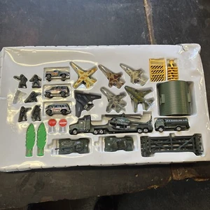 Motor Force,, ��Military Combat Diecast - Set 37 pezzi - Foto 1 di 15