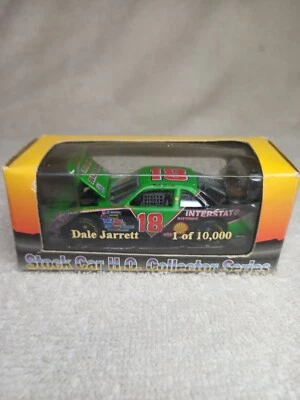 Baterias interestaduais Dale Jarrett #18🏁 1994 Chevy Lumina 1:64🚩1 de 10.000 - Imagem 1 de 4
