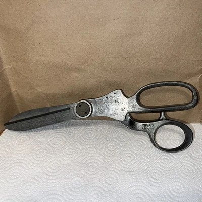 Vintage J. Wiss & Sons Co. Pinking Shears Scissors Model A Made USA - Image 1 of 4