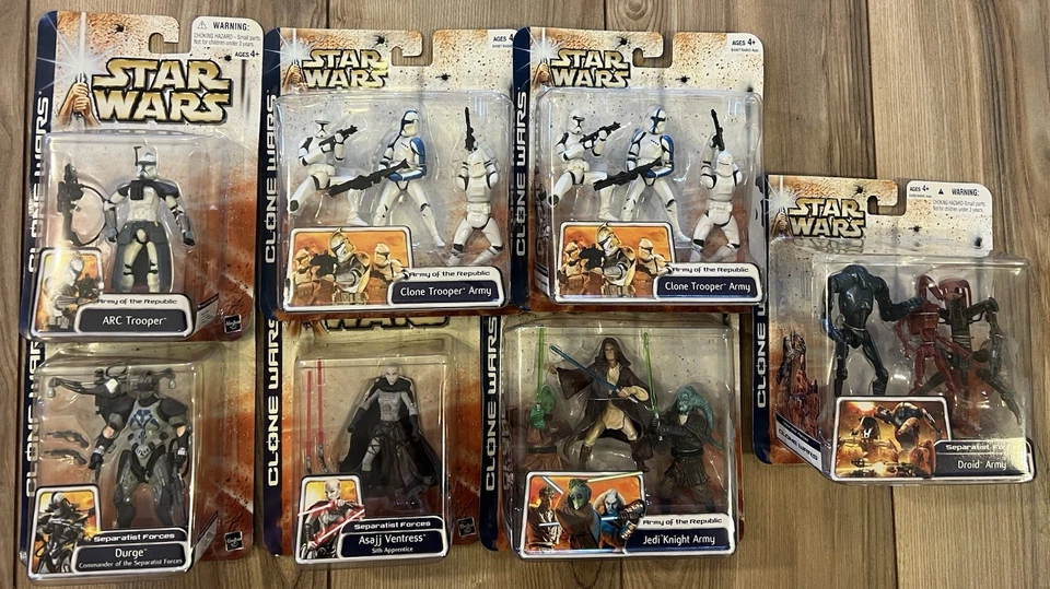 Lote de 7 bonecos de ação 2003 Star Wars Clone Wars novo em folha Droid Army - Imagem 1 de 4