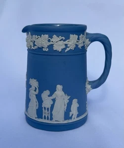 Vintage Wedgwood Jasperware Milk Jug Blue Creamer - Small Pitcher - England 1957 - Picture 1 of 14