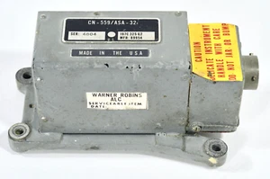 De colección 1960 F-4 Phantom Avionics Instrumento Combate Jet ASA-32 Sistema de Vuelo Automático - Imagen 1 de 7