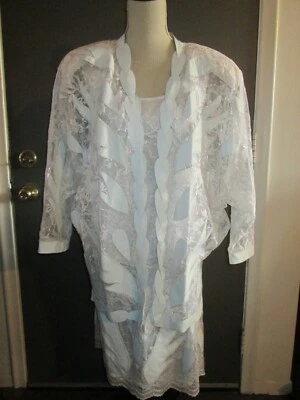 JUEGO DE 3 FALDAS BLANCAS VINTAGE DE CUERO GENUINO Y ENCAJE KANAR Foto 1 de 4