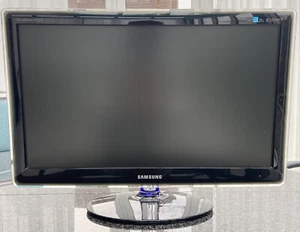 Samsung P2370 HD Monitor 23" 58cm DVI/HDMI 1920x1080 Office u Gameing Bildschirm - Bild 1 von 1