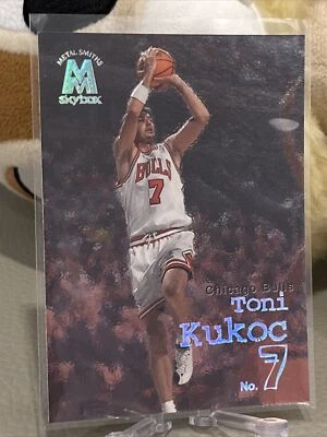 Skybox Smiths de metal fundido NBA 1998-99 Hrvatska Chicago Bulls Toni Kukoc Foto 1 de 2