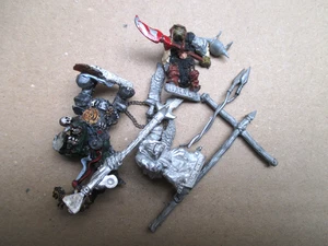D25C31 LOT BITS METAL ORC WARHAMMER FANTASY BATTLE - Picture 1 of 3