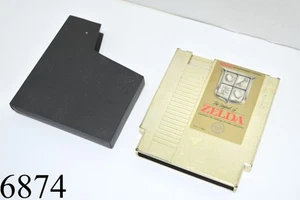 The Legend Of Zelda NES Game Cartridge Gold Shiny With Sleeve 3 Screw Nintendo - Picture 1 of 10