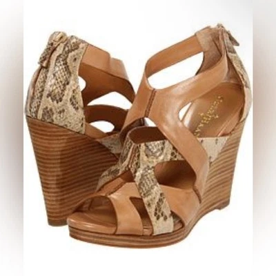 Sandalias de cuña COLE HAAN Air Kimry Nudge de cuero beige tostado estampado de serpiente zapatos 9 Foto 1 de 4