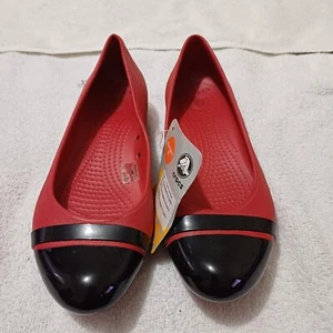 Crocs Women’s Red Black Cap Toe Ballet Flat Slip On Shoe Size 7 RRP $69.99 - Picture 1 of 7
