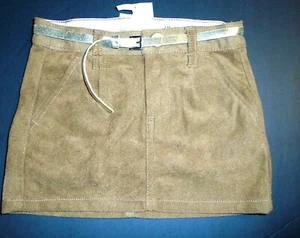 GIRLS FAUX SUEDE SKIRT FROM H&M SADDLE BROWN WITH GOLD BELT 4-5 NEW - Picture 1 of 2