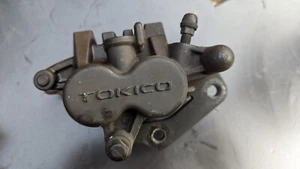 Suzuki GSF 600 S N Bandit WVA8 POP Bremssattel v. Rechts Bremszange  - Bild 1 von 2