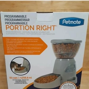 PETMATE DRY PET FOOD FEEDER, UP TO 3 PORTION CONTROLLED MEALTIMES PROGRAMABLE - Picture 1 of 5