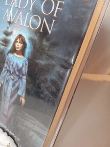 Lady of Avalon by Marion Zimmer Bradley (1997, Hardcover) First EDITION - Picture 1 of 9
