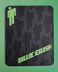 Billie Eilish Blohsh Mauspad - Sänger Musik - Gaming / Büro Zubehör - Bild 1 von 6