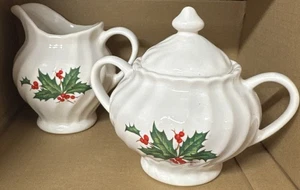 Juego de azucarero SCIO Japón vintage verde acebo rojo bayas con tapa y crema - Imagen 1 de 13