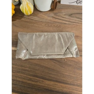 Bolso sin asas La Regale metálico plateado con cadena noche ocasión formal - Imagen 1 de 8