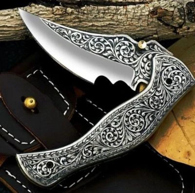 CUCHILLO PLEGABLE DE ACERO AL CARBONO HECHO A MANO PERSONALIZADO | TOTALMENTE GRABADO | FUNDA DE CUERO Foto 1 de 4