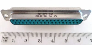 Contactos de cubo de soldadura estañada Souriau DC 37S SBT D tipo 37 vías OM0256F - Imagen 1 de 3