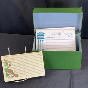 Vintage Green Metal Recipe Box with Recipe Cards 2 Designs Kitchen Organization - Picture 1 of 15