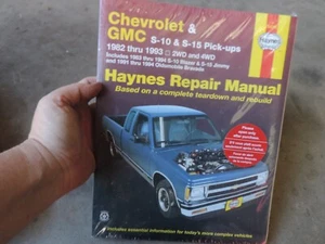 Repair Manual-Base Haynes 24070 - Picture 1 of 6