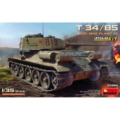 Modellino T-34/85 Mod. 1945. Fabbrica 112. Kit Interno MiniArt 37065 1:3 5 - Immagine 1 di 4