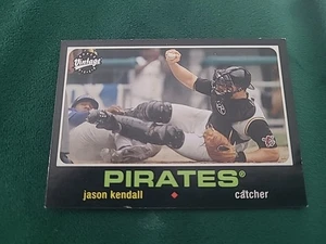 2002 UPPER DECK VINTAGE # 247 JASON KENDALL BASEBALL CARD - Picture 1 of 4